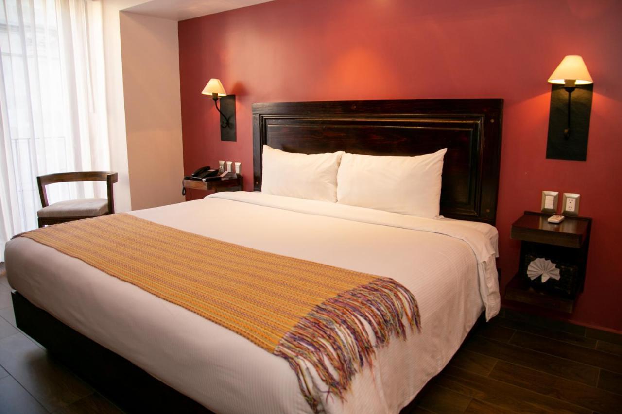 Hotel Alameda Centro Historico มอเรเลีย ภายนอก รูปภาพ