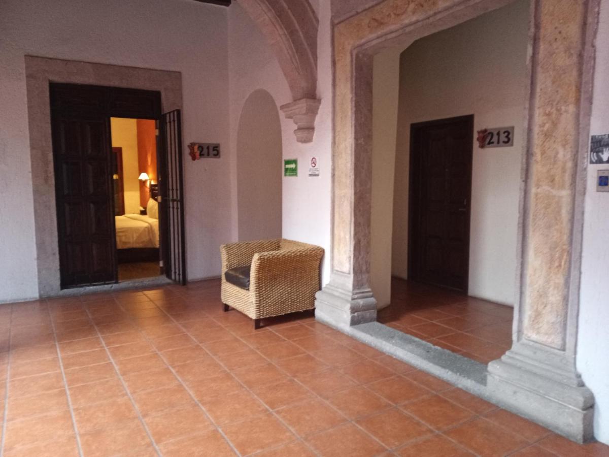 Hotel Alameda Centro Historico มอเรเลีย ภายนอก รูปภาพ