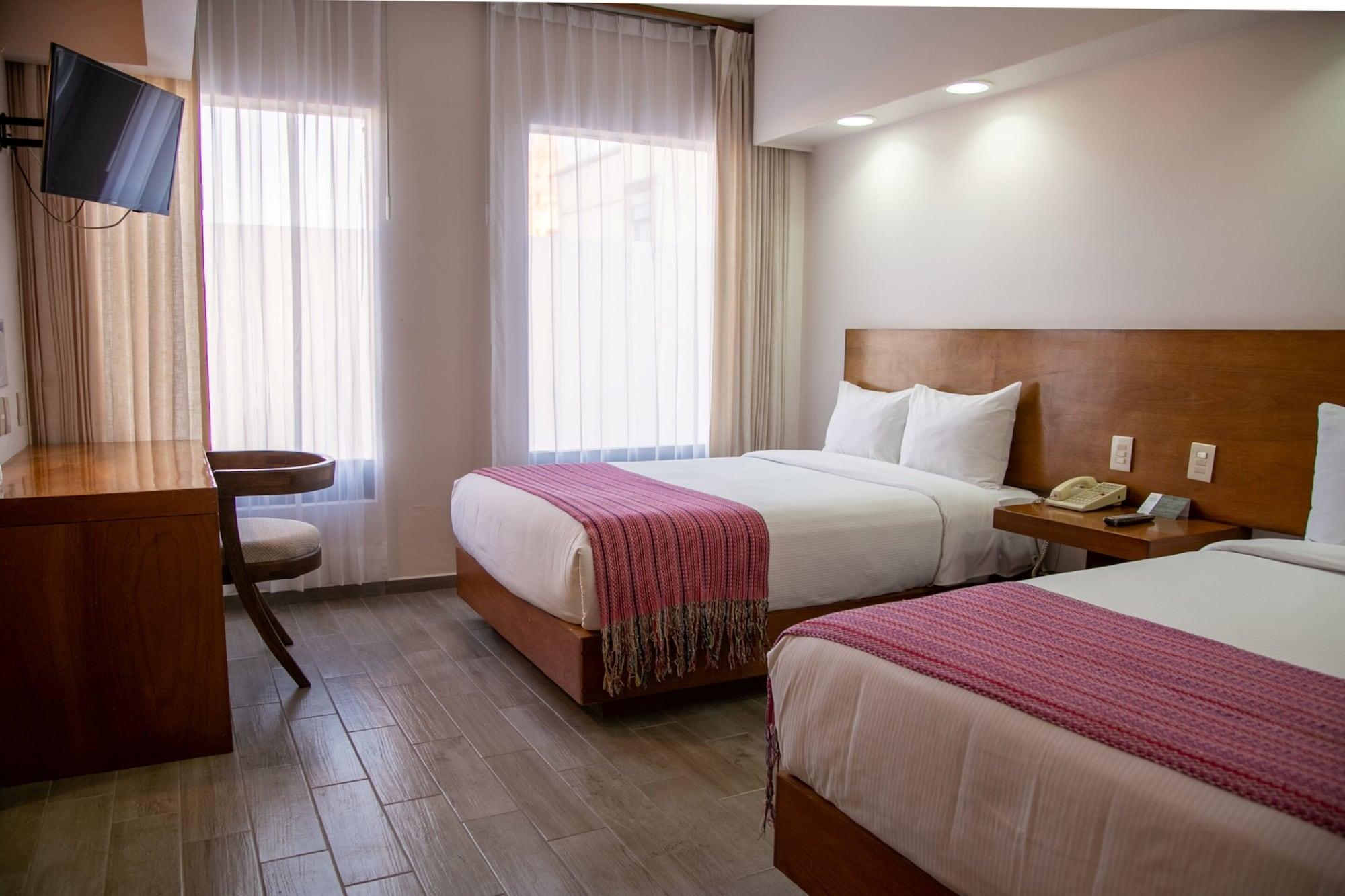 Hotel Alameda Centro Historico มอเรเลีย ภายนอก รูปภาพ