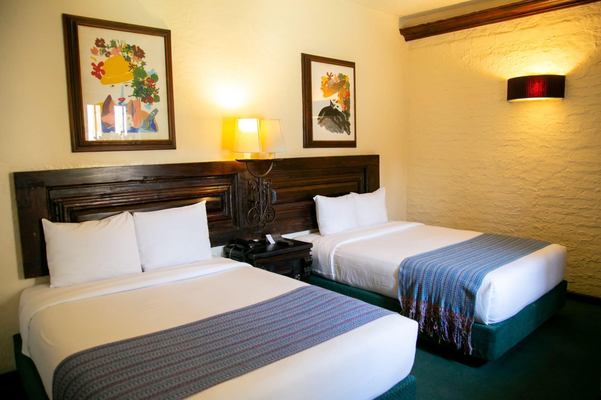 Hotel Alameda Centro Historico มอเรเลีย ภายนอก รูปภาพ