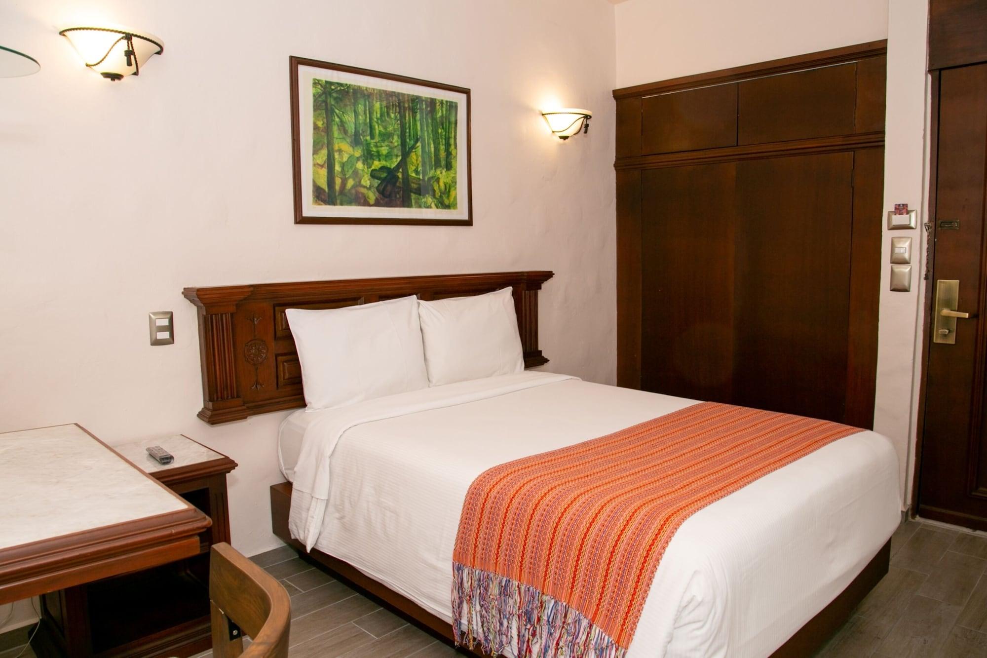 Hotel Alameda Centro Historico มอเรเลีย ภายนอก รูปภาพ