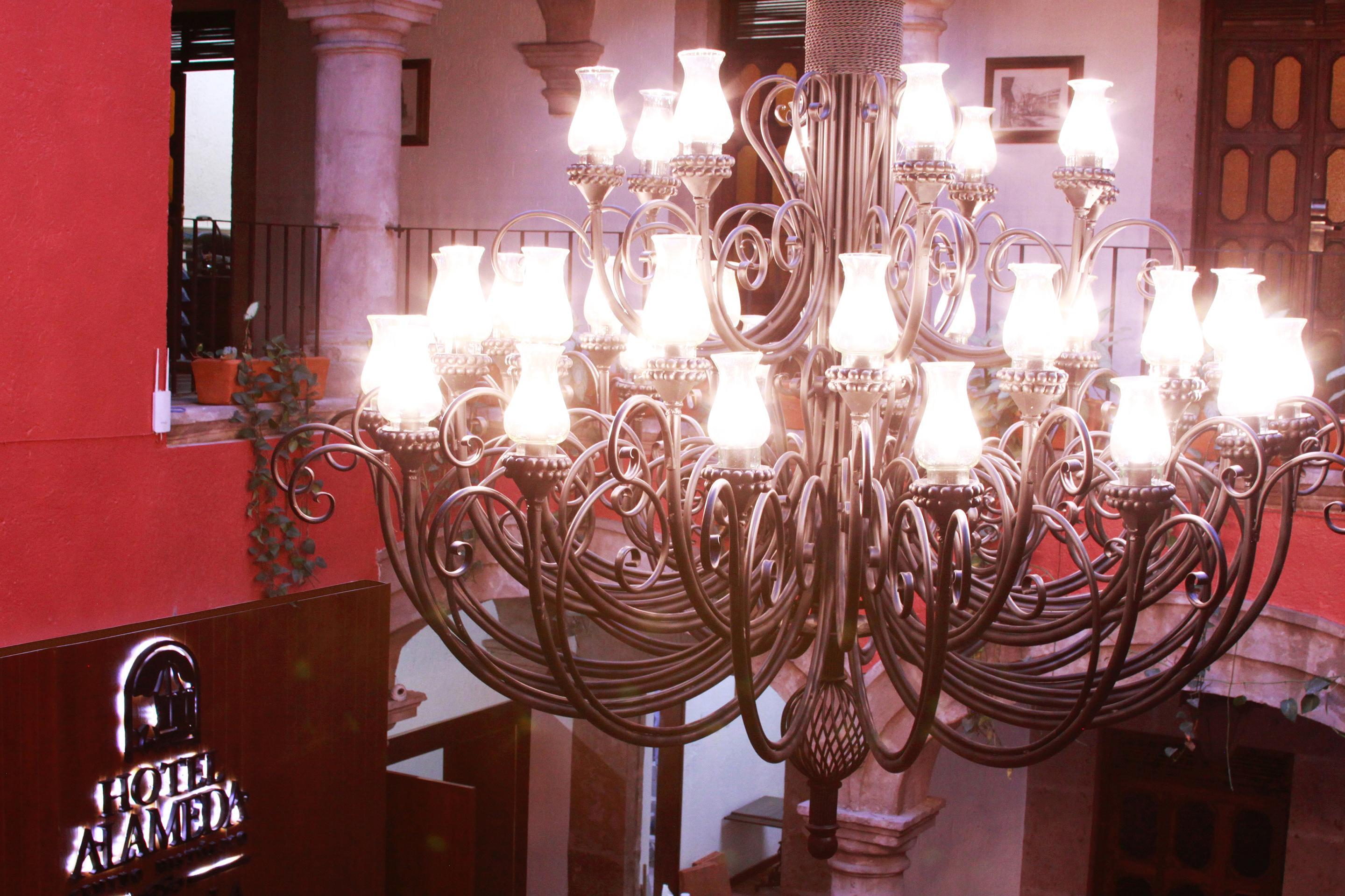 Hotel Alameda Centro Historico มอเรเลีย ภายนอก รูปภาพ